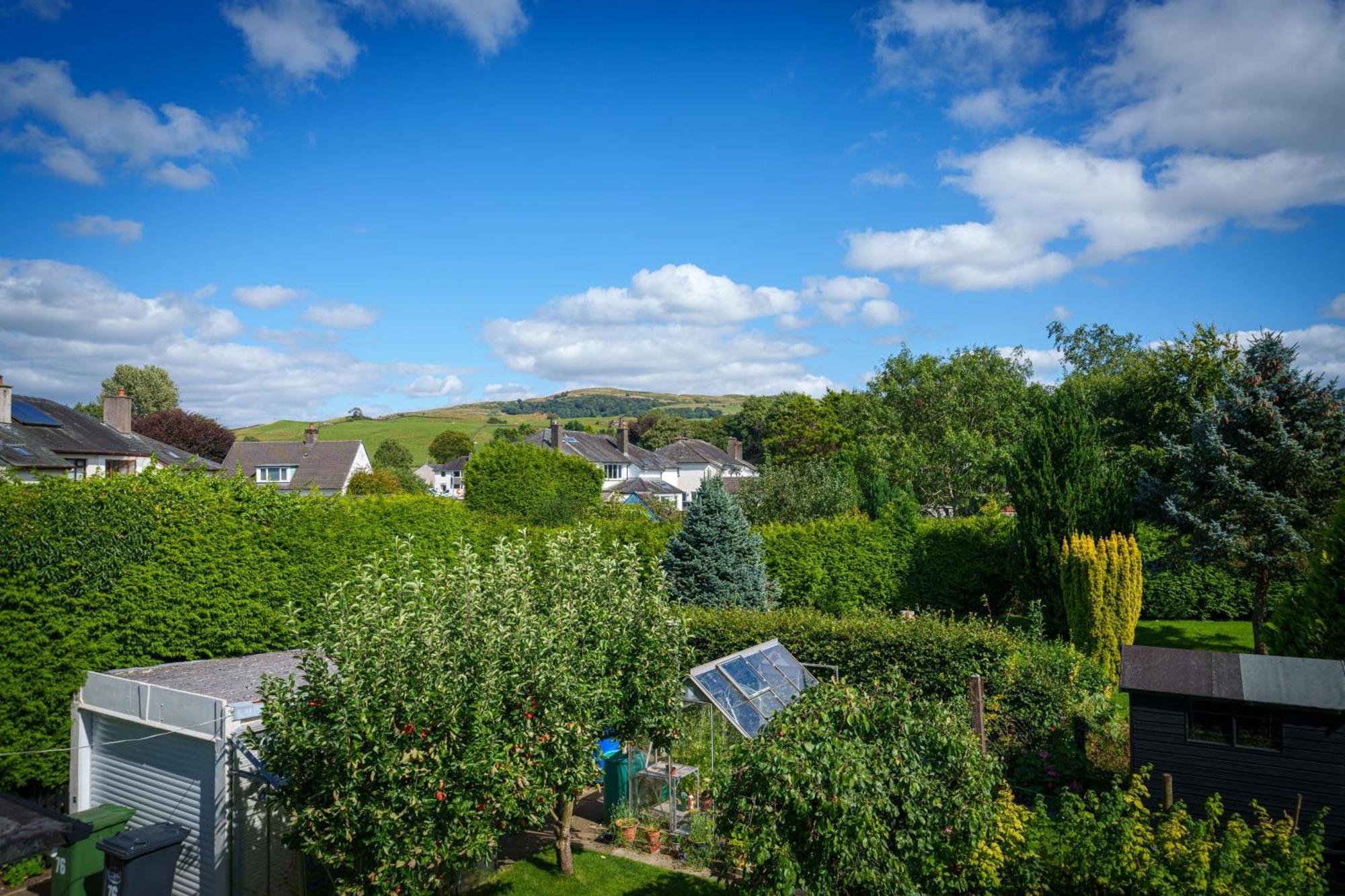 Apple Byrd - Short Stroll Into Kendal Town Centre Villa Exterior photo